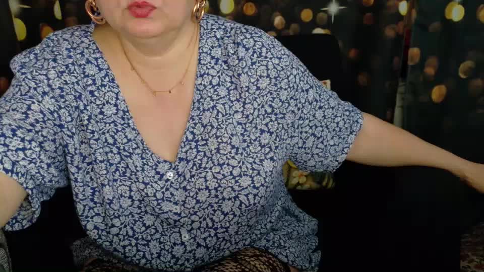 Golden_Lady Cam Model Chat October 29, 2025