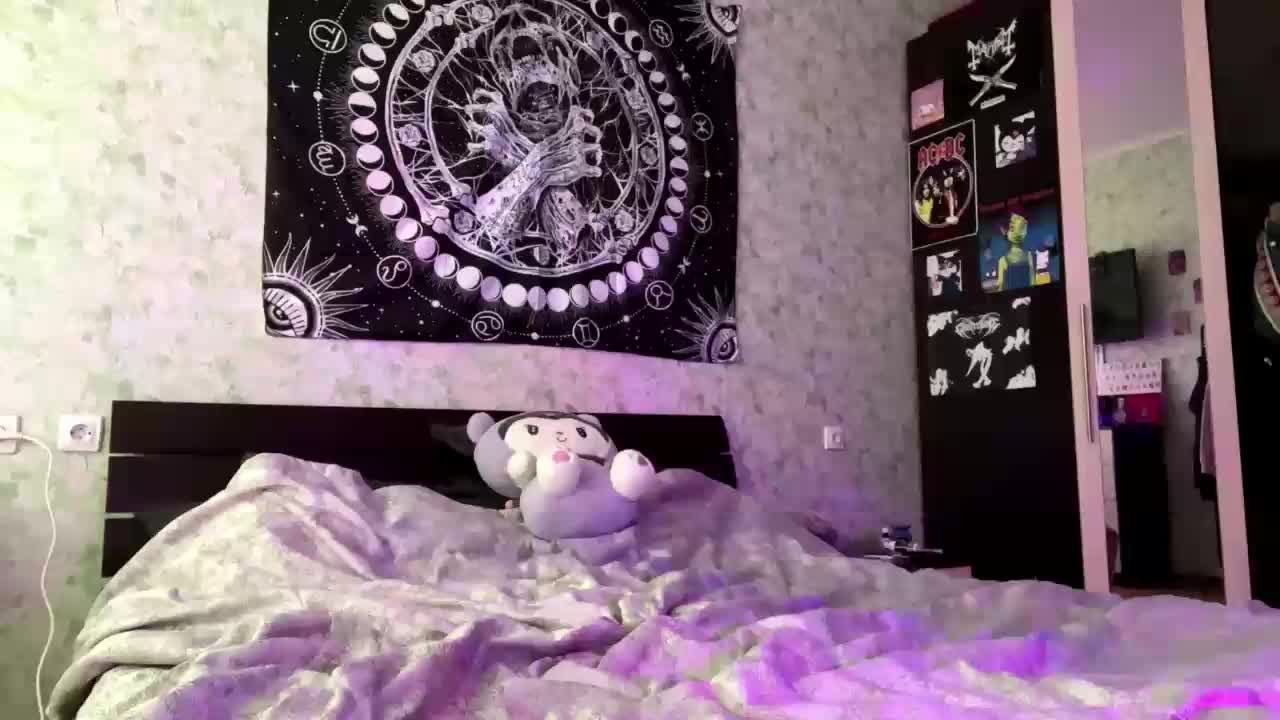 YoungAvenoso Cam Model Chat October 29, 2025