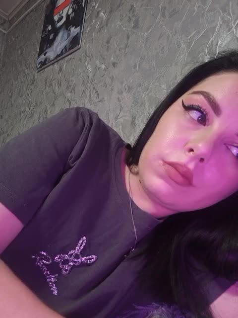 Nata17-1 Cam Model Chat October 29, 2025