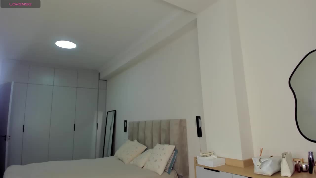 Sexy-Ev3lin Cam Model Chat October 29, 2025