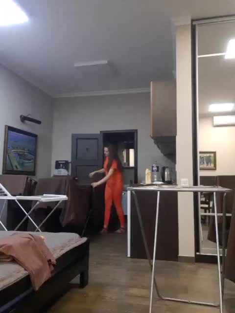 MiLAshKaA Cam Model Chat October 29, 2025