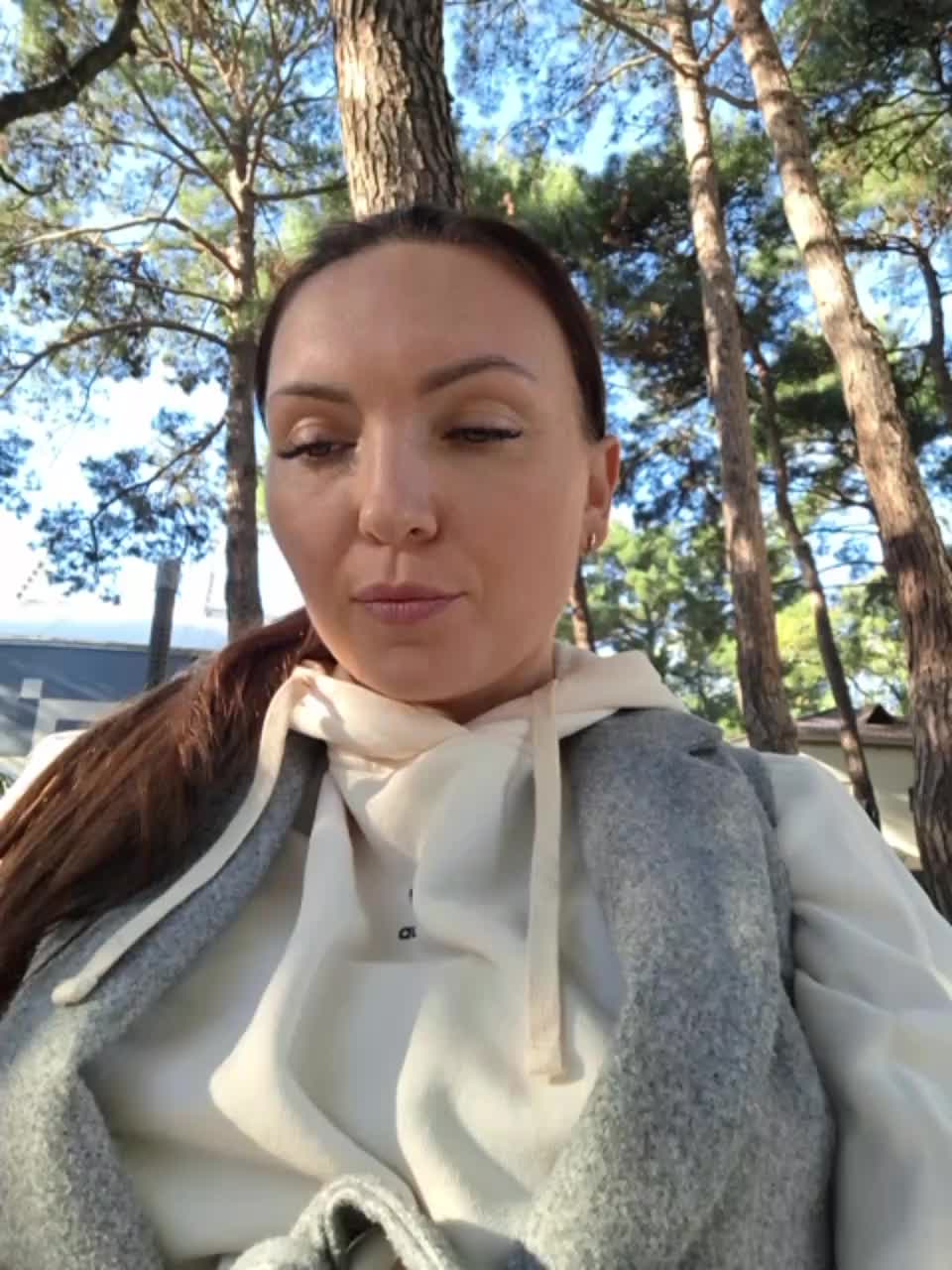 DIVORA Cam Model Chat October 29, 2025