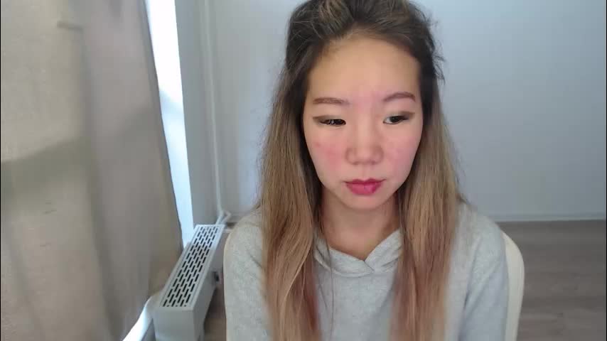 mira_g Cam Model Chat October 29, 2025