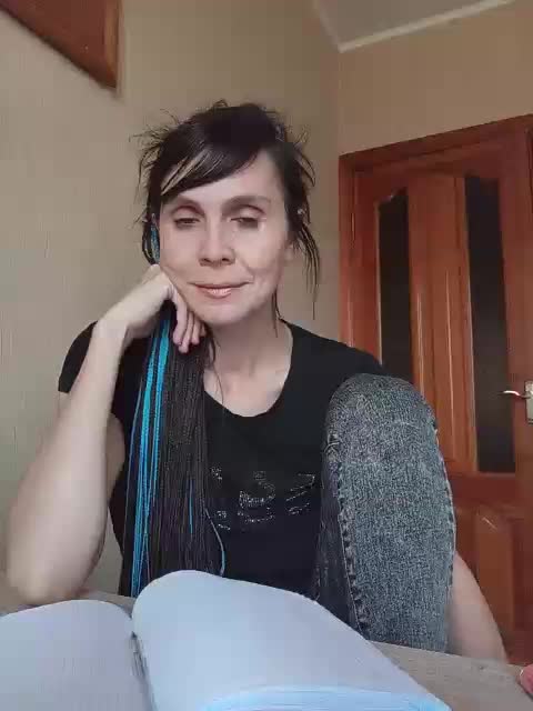 Hellenalonenochka Cam Model Chat October 29, 2025