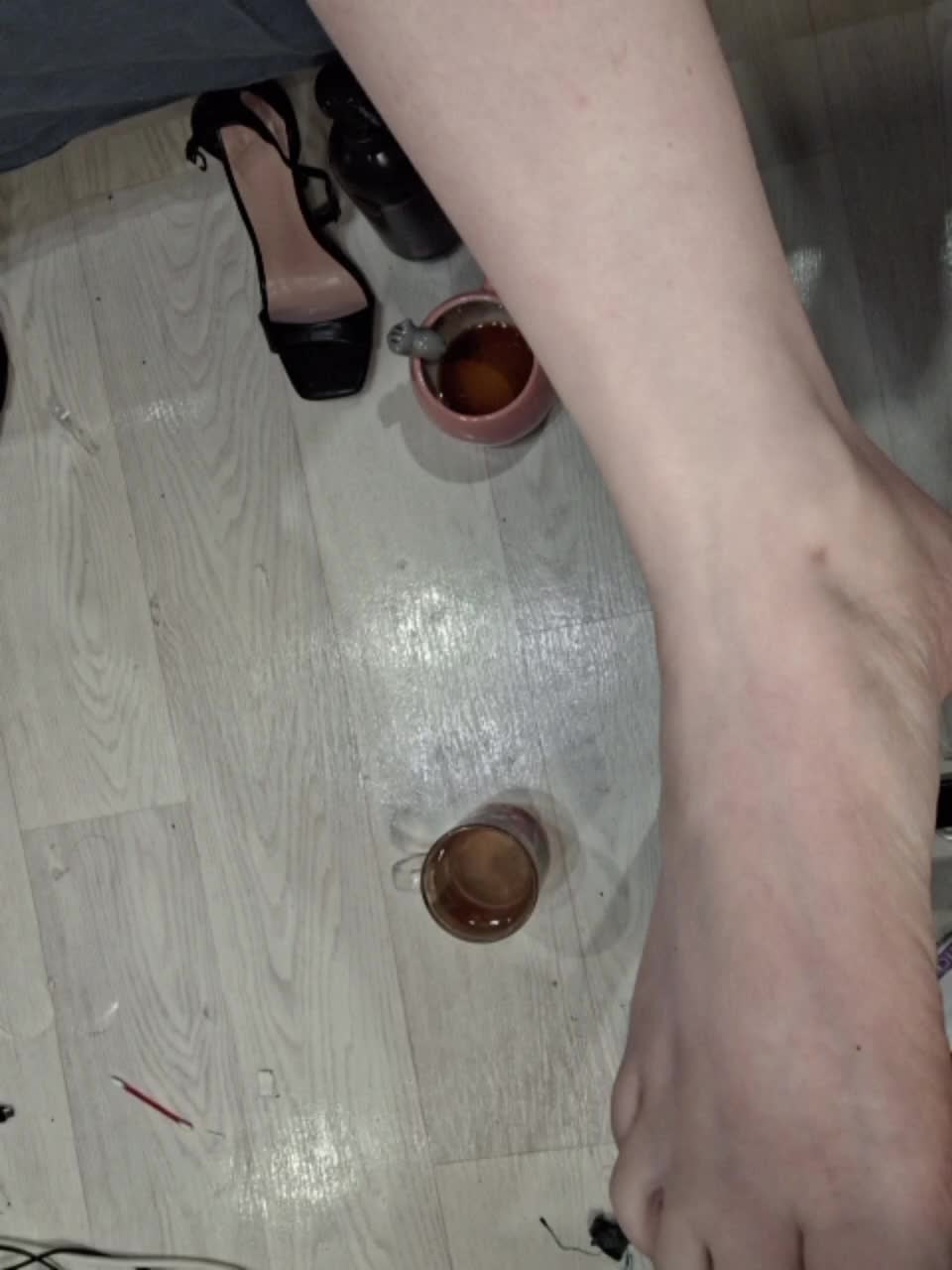 -scyrim- Cam Model Chat October 29, 2025