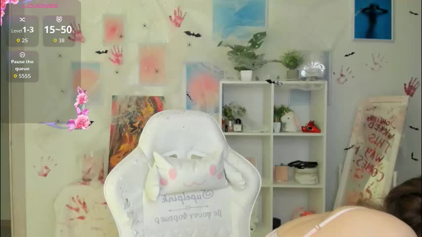 miavixxenn Cam Model Chat October 29, 2025