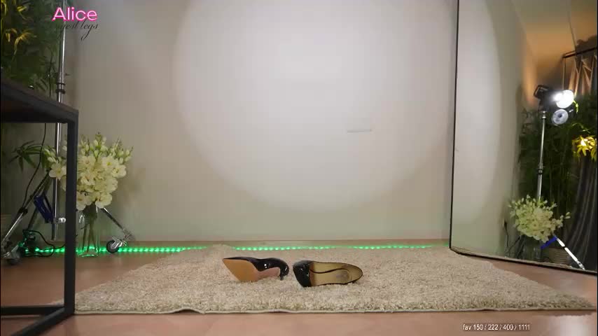 pinkheart_ Cam Model Chat October 29, 2025