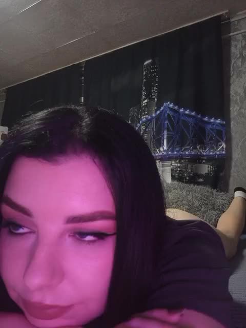 Nata17-1 Cam Model Chat October 29, 2025