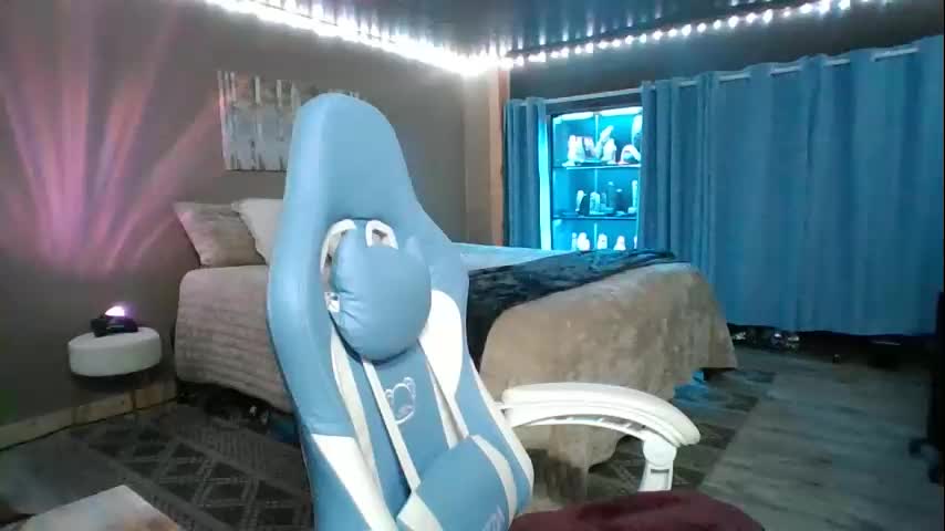 mavismable Cam Model Chat October 29, 2025