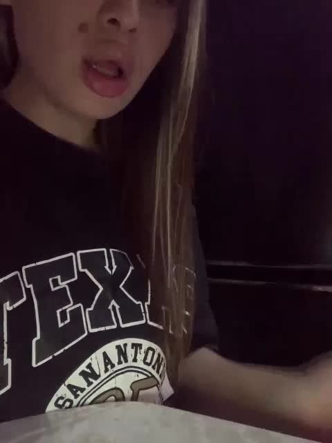 Polichkaaaa Cam Model Chat October 29, 2025