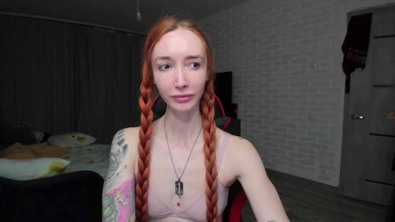 Roxy-Sun Cam Model Chat October 29, 2025