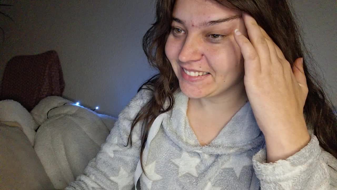 CyndeeWinter Cam Model Chat October 29, 2025