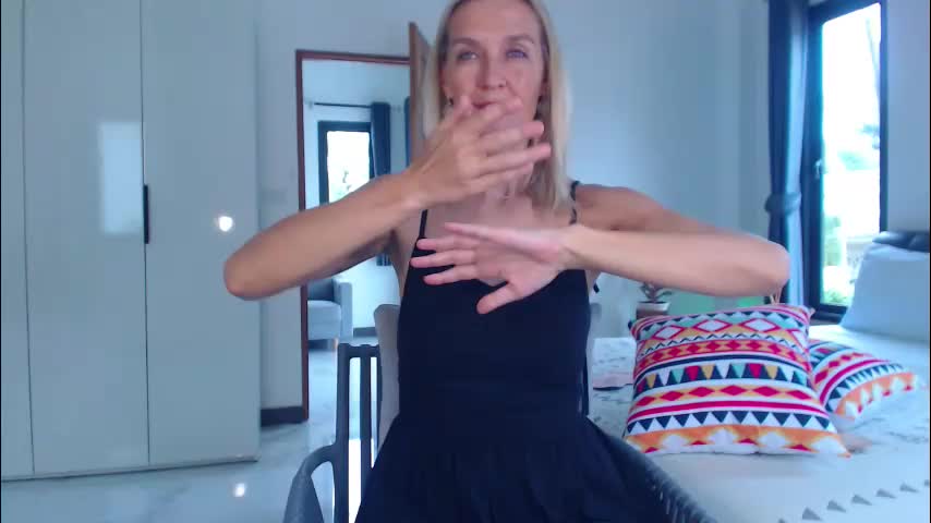 lolaaelita Cam Model Chat October 29, 2025