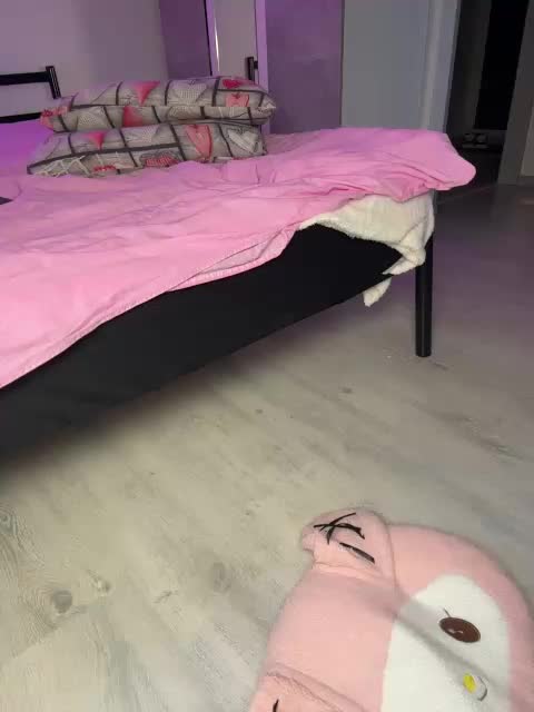 LuxBby Cam Model Chat October 29, 2025