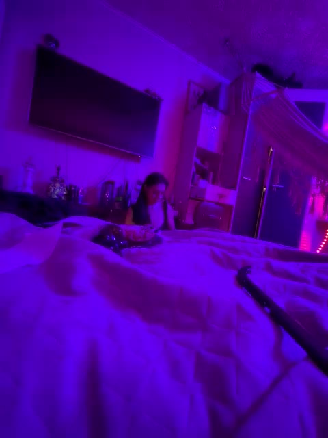 Monika-3 Cam Model Chat October 29, 2025