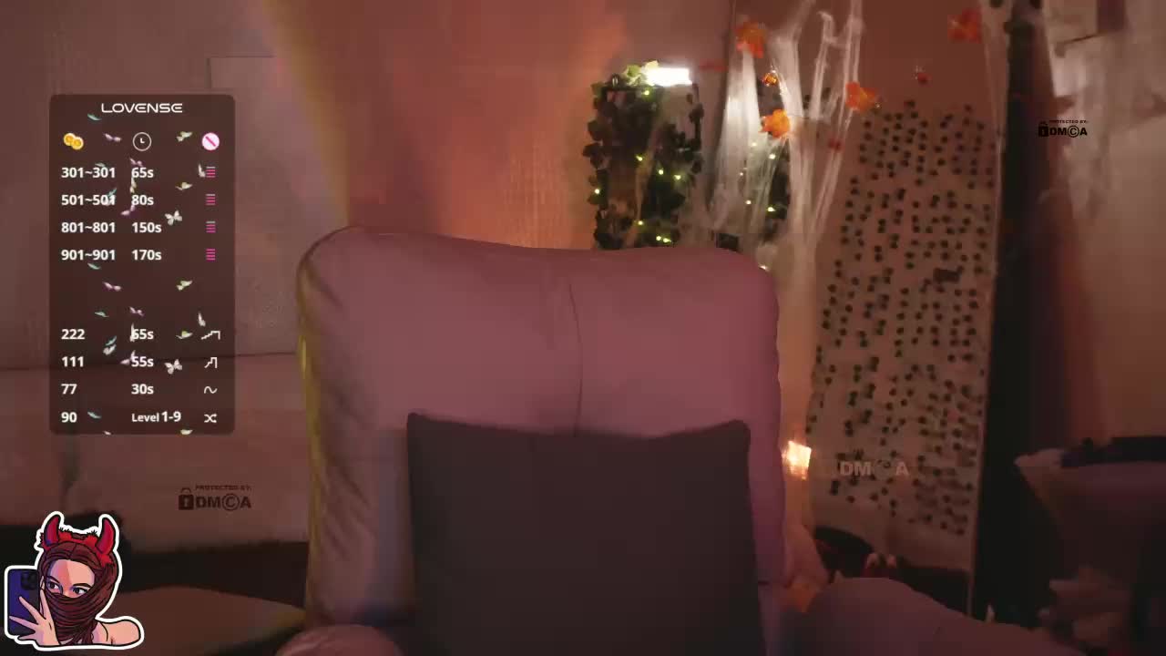 _Q_ Cam Model Chat October 29, 2025