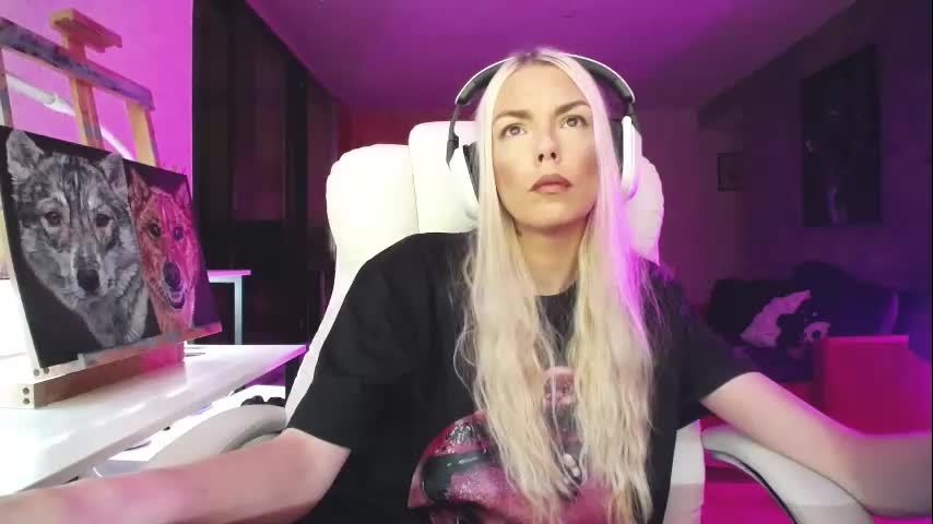 tinykylie Cam Model Chat October 29, 2025