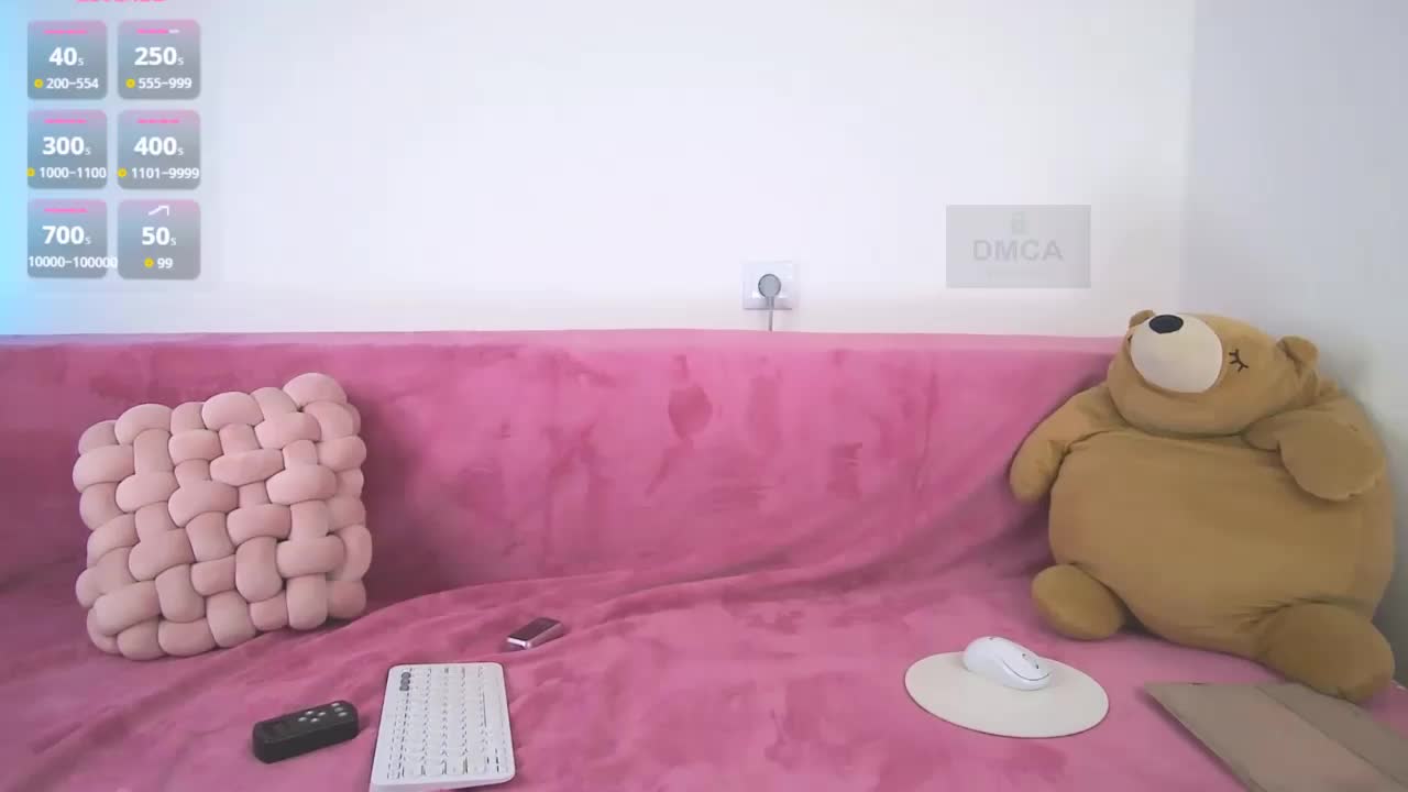 Octavia-_- Cam Model Chat October 29, 2025