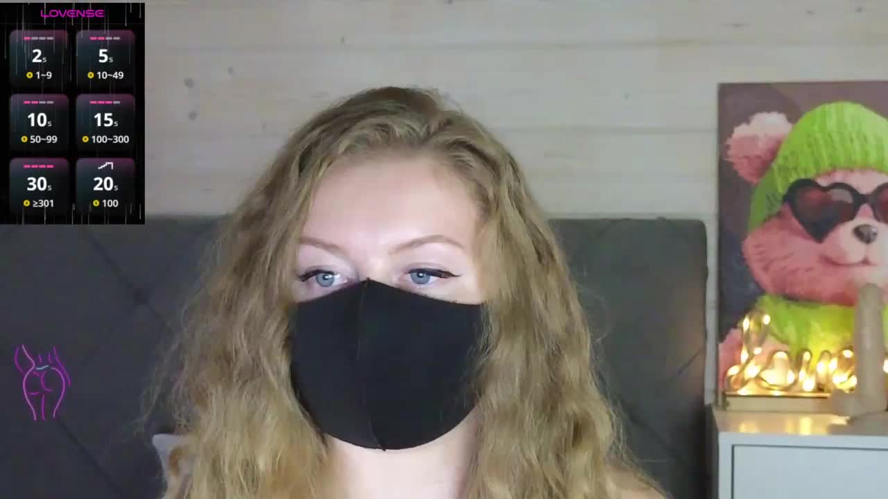 Victoria- Cam Model Chat October 29, 2025