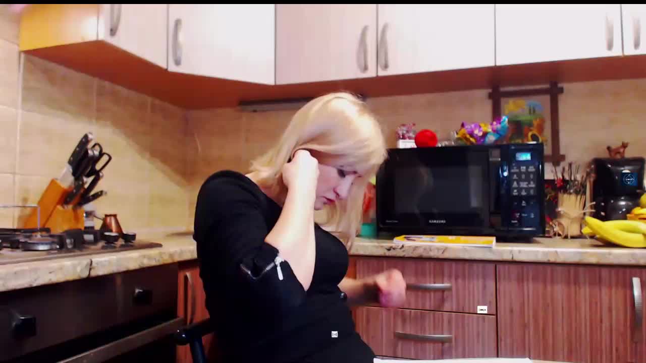 Ale4kaxx Cam Model Chat October 29, 2025