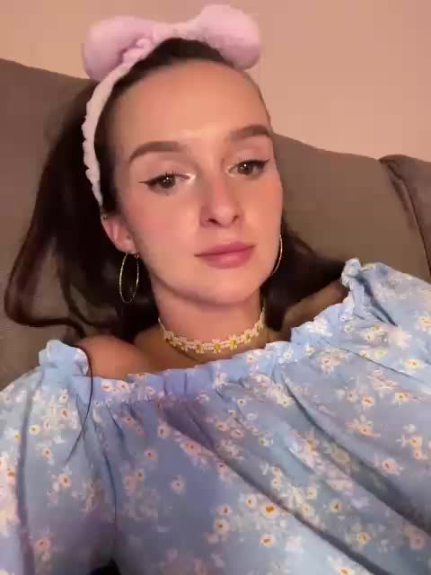 Kriss--me Cam Model Chat October 29, 2025