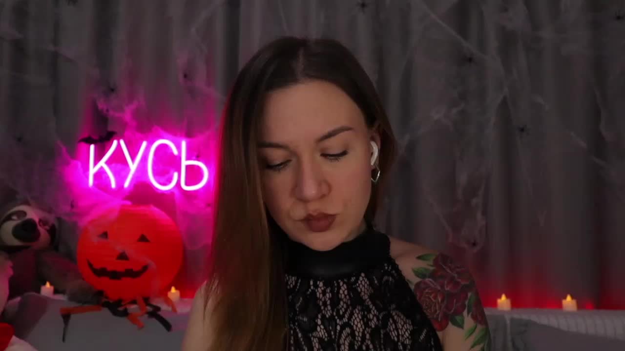 Rita_ Cam Model Chat October 29, 2025