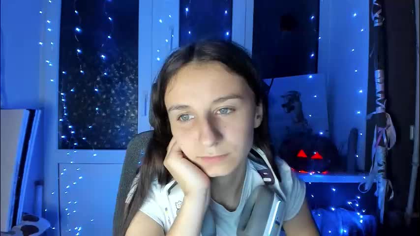 _nika_kik Cam Model Chat October 29, 2025