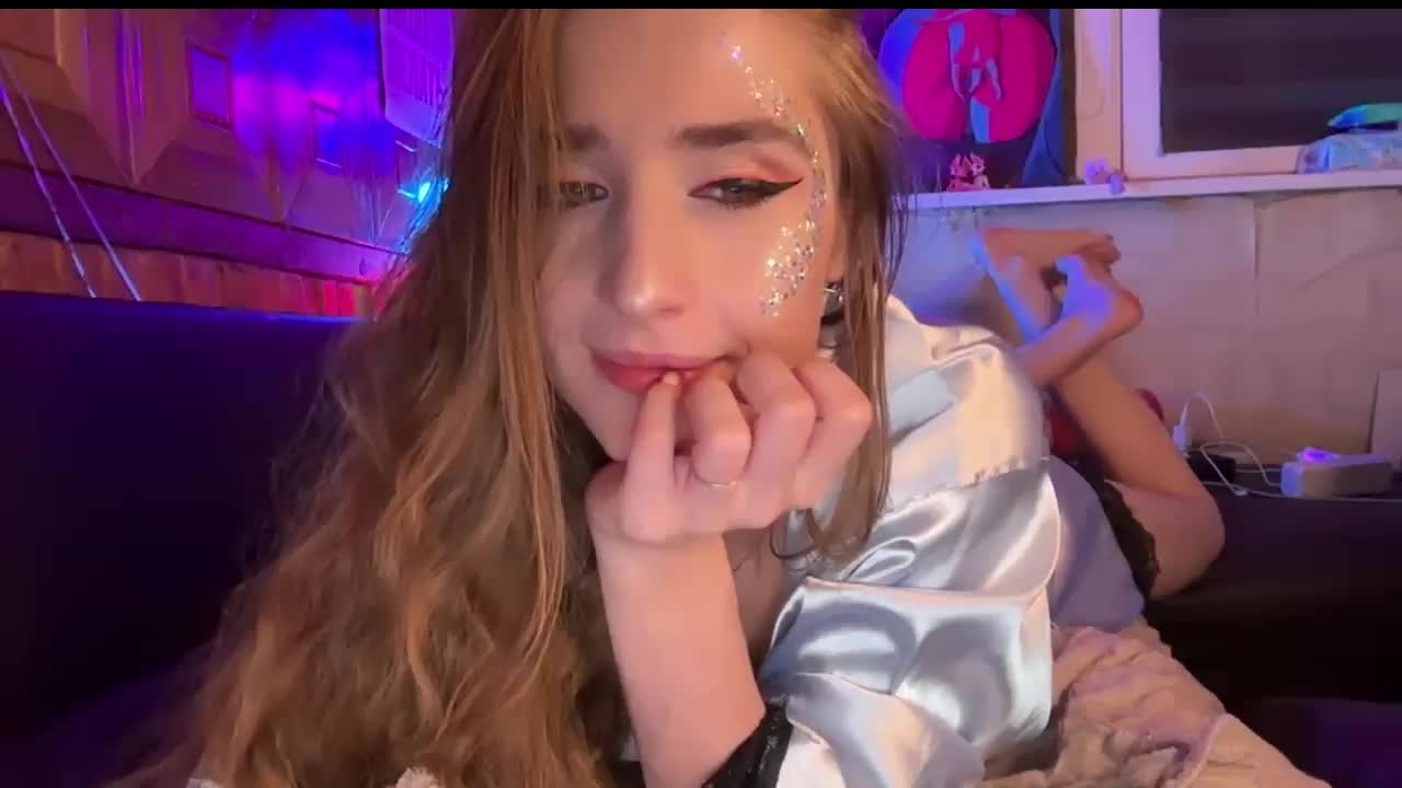 CandyBoom Cam Model Chat October 29, 2025