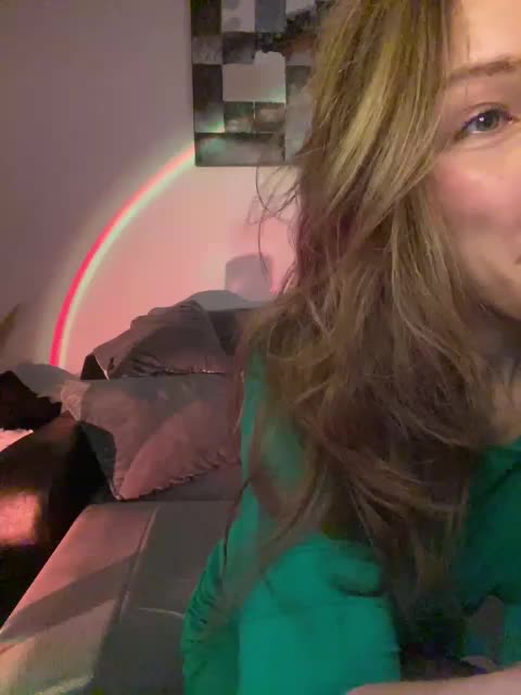 Alisasqrl Cam Model Chat October 29, 2025