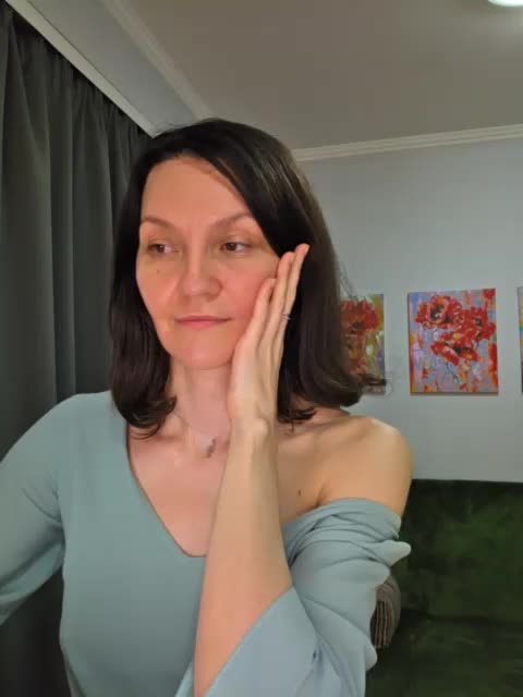 _lastochka_ Cam Model Chat October 29, 2025