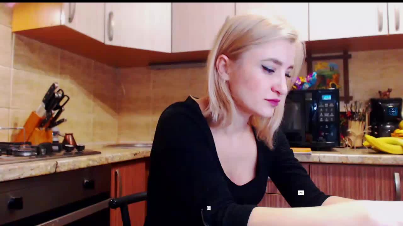 Ale4kaxx Cam Model Chat October 29, 2025