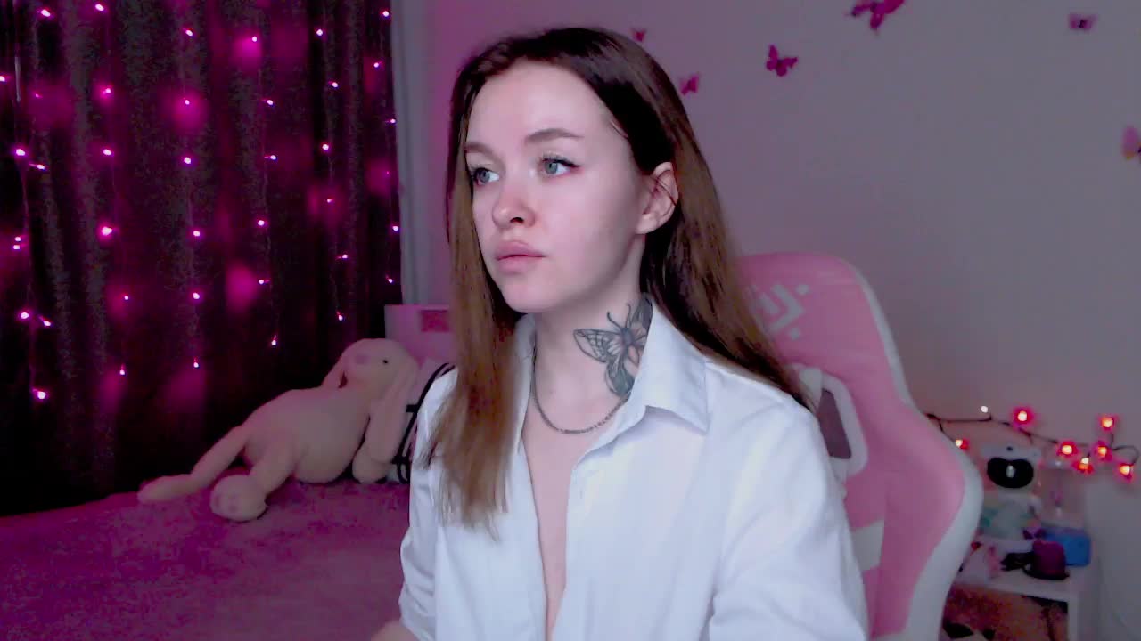 NaughtyMable Cam Model Chat October 29, 2025