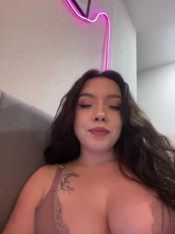 ElliLin Cam Model Chat October 29, 2025