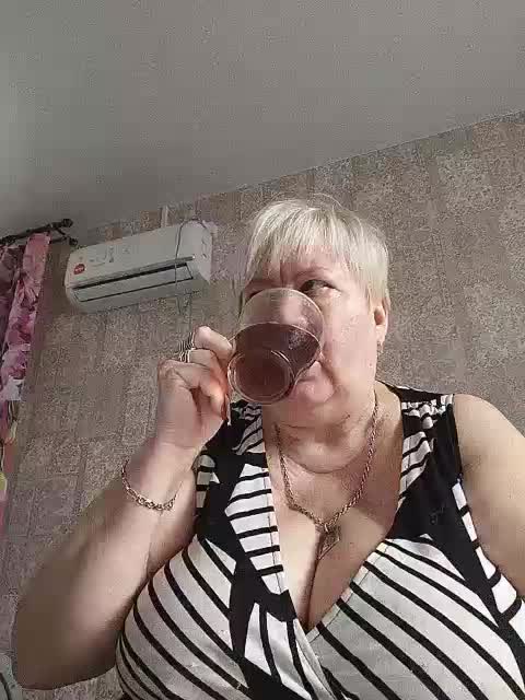 Alena61 Cam Model Chat October 29, 2025