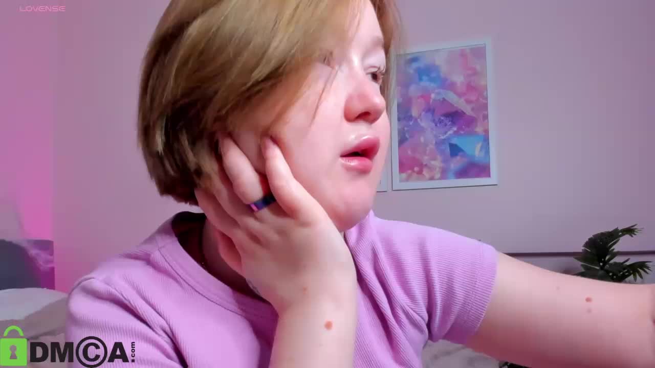 Sara-Moor Cam Model Chat October 29, 2025