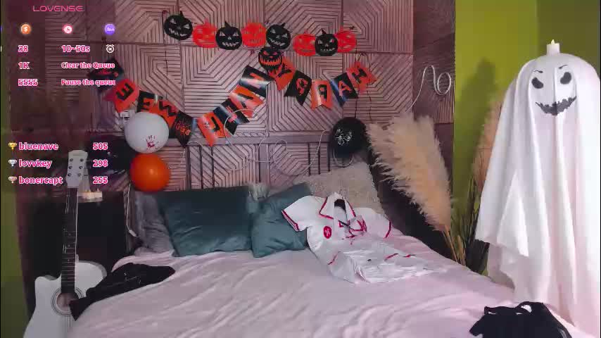 sweetshy_ Cam Model Chat October 29, 2025