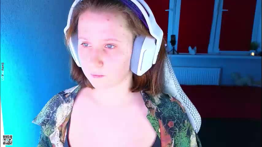 moon_avengers Cam Model Chat October 29, 2025