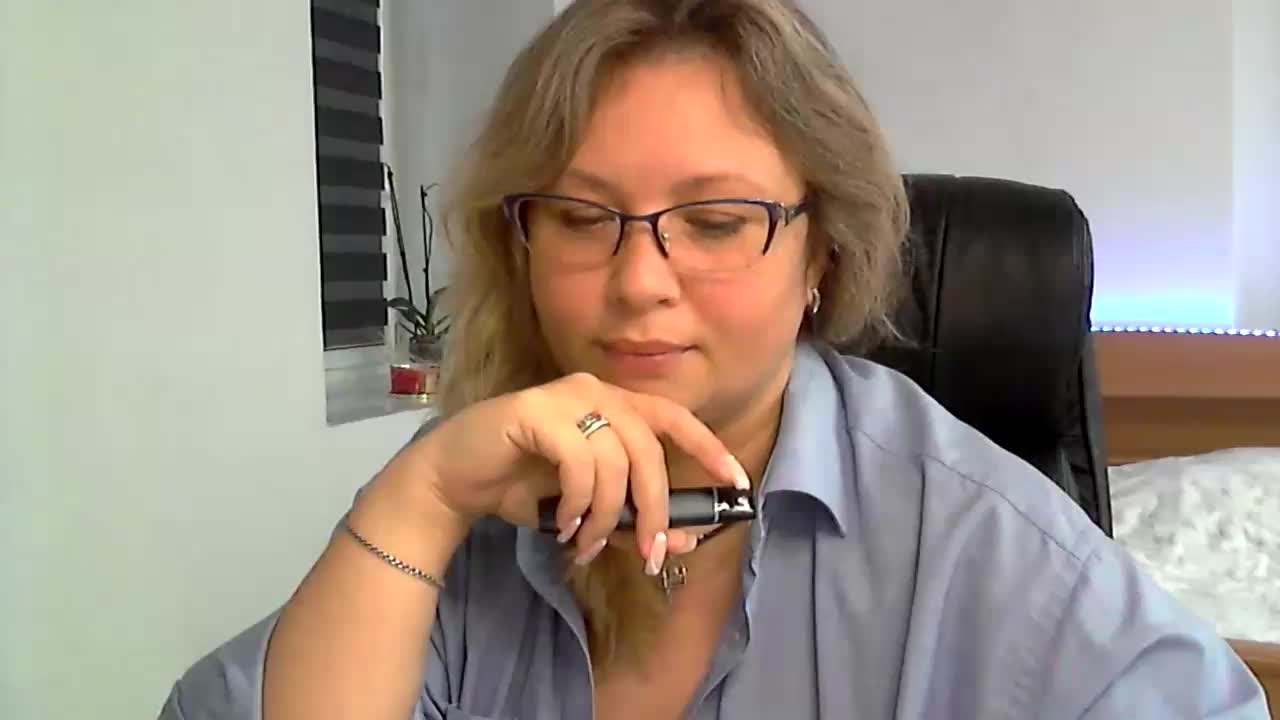 NERVOMOTINA Cam Model Chat October 29, 2025