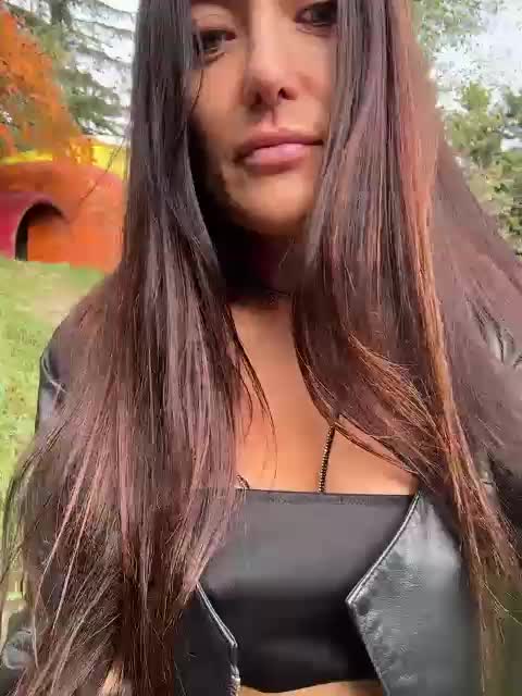 Marianna_ Cam Model Chat October 29, 2025