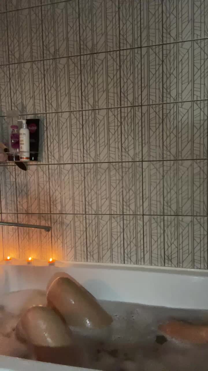 MissMotivated Cam Model Chat October 29, 2025