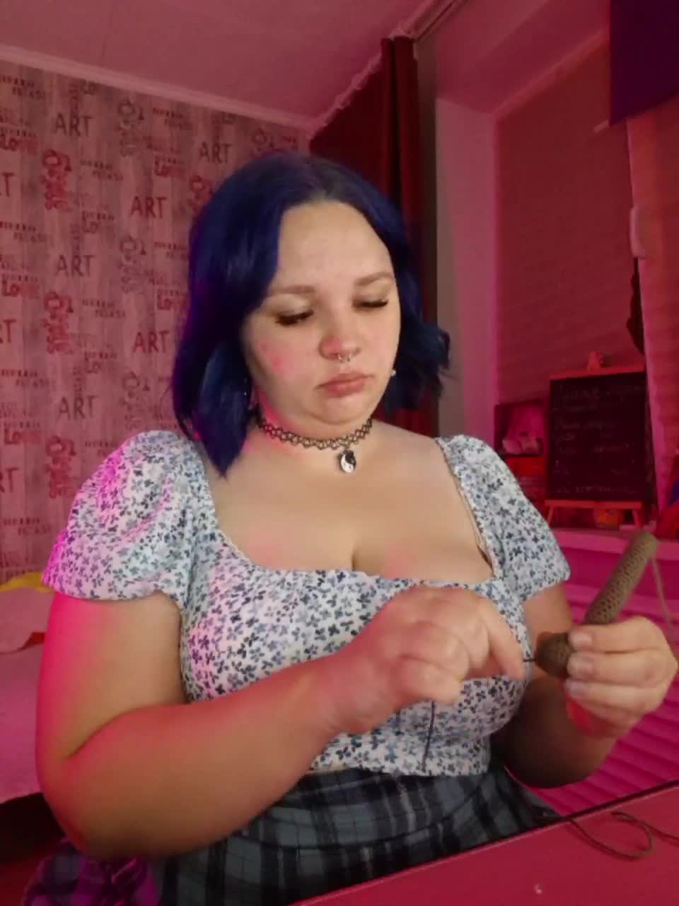 -MeooW- Cam Model Chat October 29, 2025