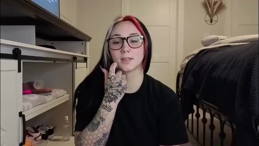 iveyjade33 Cam Model Chat October 29, 2025