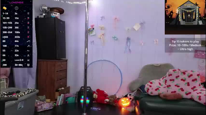 mocha_ Cam Model Chat October 29, 2025