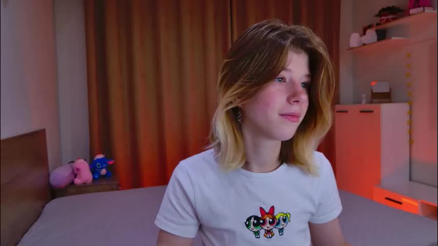 bella_amoury Cam Model Chat October 29, 2025