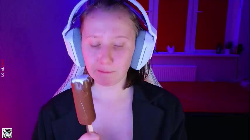 moon_avengers Cam Model Chat October 29, 2025