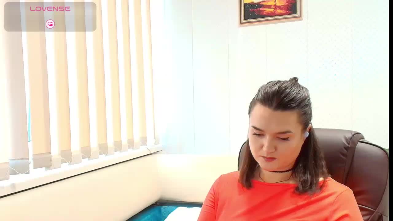 LinaCrave Cam Model Chat October 29, 2025