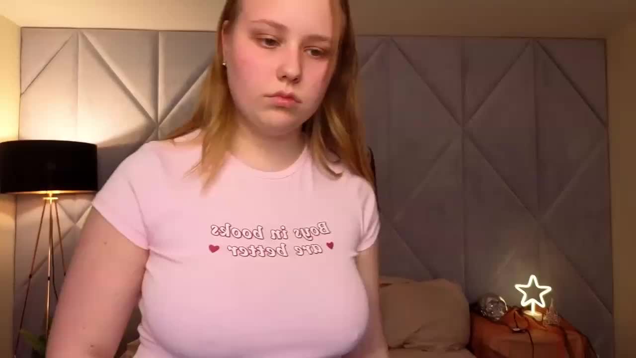 CrystallPaws Cam Model Chat October 29, 2025