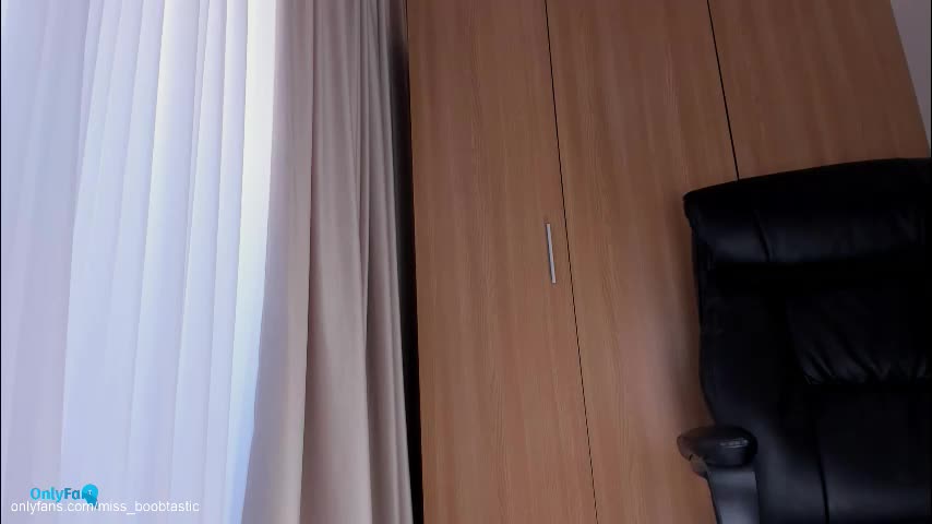 miss_boobtastic Cam Model Chat October 30, 2025