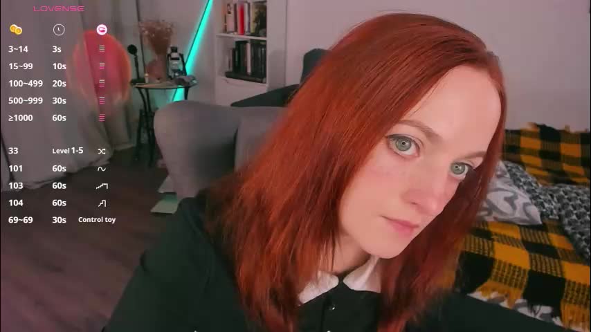 juliet_schoolgirl Cam Model Chat October 30, 2025