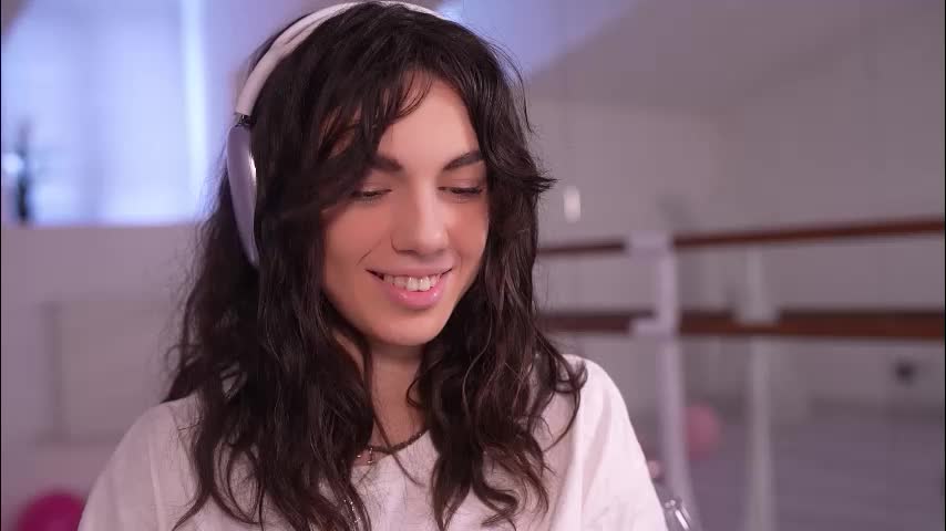 mystica_ Cam Model Chat October 30, 2025